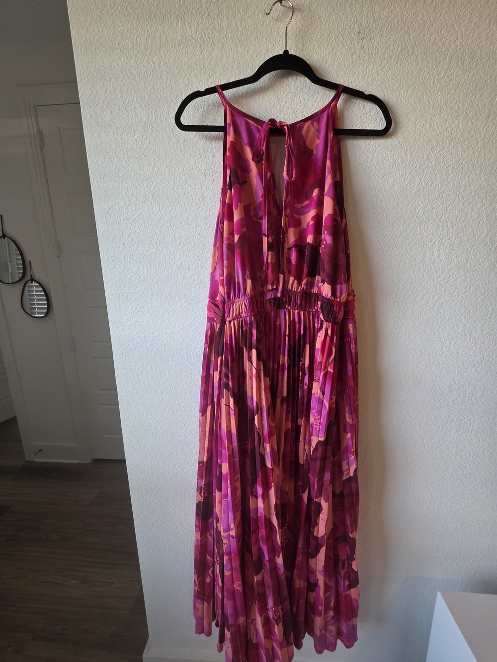 SHEIN Magenta Pink Printed Halter Maxi Dress - Picture 8 of 10